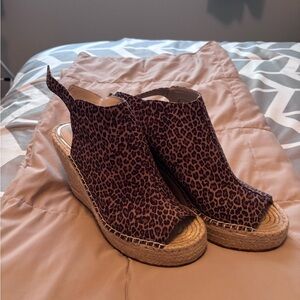 Kenneth Cole Brown Leopard Wedges